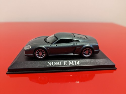 Véhicule miniature noble - véhicule,