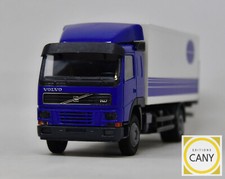 Camion Volvo FM7 (Cabine couchette) 4x2 avec hayon - Conrad 1:43