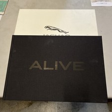 Jaguar ALIVE Livre Auto 2012