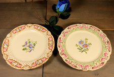 2 Assiettes en Porcelaine de Paris Peint Main Fleurs 19ème