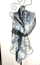 High Use Magnifique Echarpe