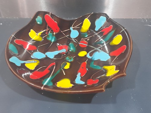 Plat forme libre faience - plat,