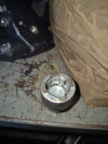 Boulon antivol voiture - antivol,