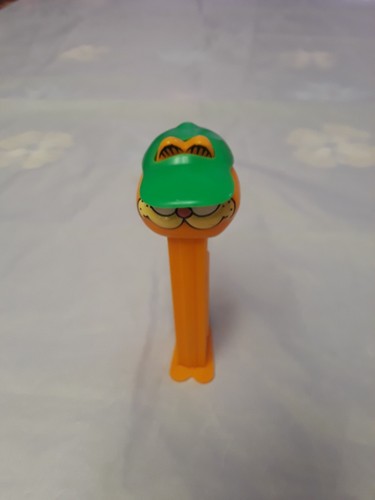 Pez garfield green cap - garfield,
