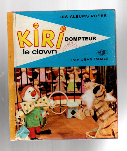 Les albums roses - albums, roses.
