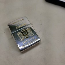 Briquet à huile Zippo