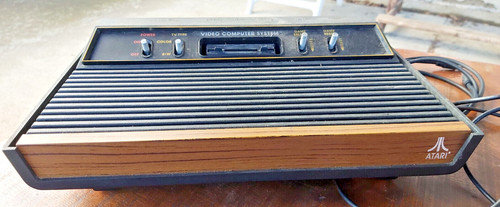 Atari 2600s console - atari,