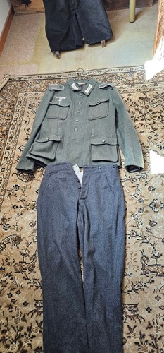 Reproduction uniforme allemand - reproduction,
