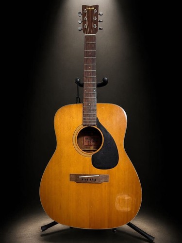 Guitare acoustique vintage