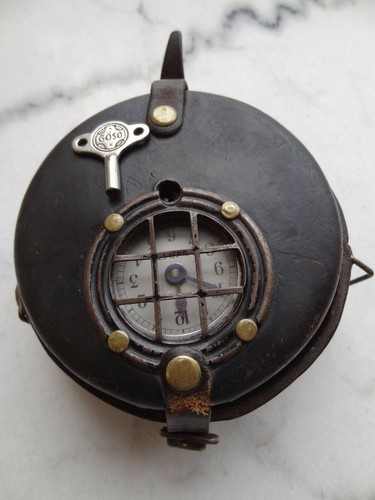 Ancienne horloge usine - horloge,