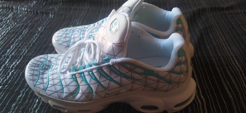 Basket taille 43 - tn,