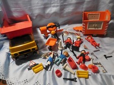 RARE  PLAYMOBIL TRAVAUX PUBLIC DE 1975 CAMION REMORQUE PERSONAGES OUTILS ect