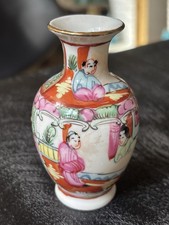 Ancien petit vase chinois Famille Rose - porcelaine peint main Rose Médaillon