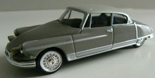 1/43 CITROEN DS 19 coach "Le Paris Henri " Chapron 1959 sans boite