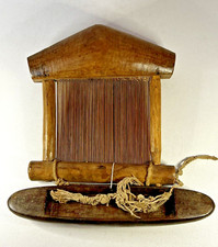 Peigne et navette de métier