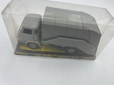 NOREV: Benne à Ordure SAVIEM SG4, N°101, 1/43, made in France