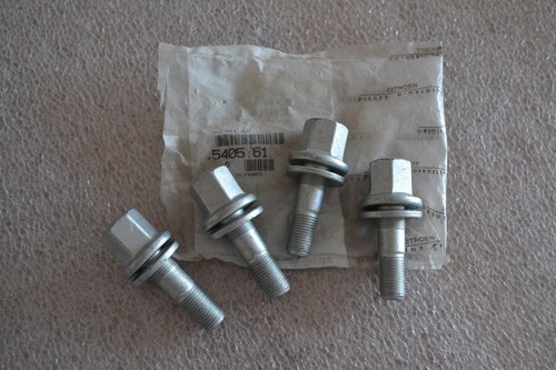 Kit vis écrou roue pour - 4,
