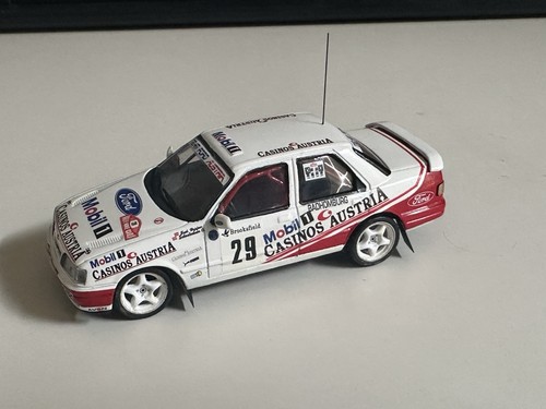 Ixo ford sierra cosworth - 1,