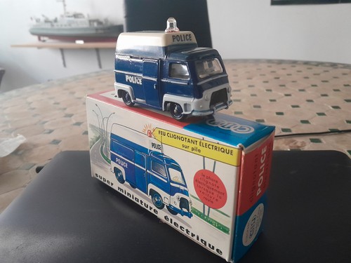 Cij estafette police - ,
