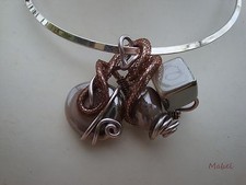 Collier résille marron , perle taupe, torque argenté, fil alu gris, FAIT MAIN