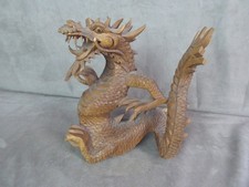SCULPTURE en bois, en forme de DRAGON. Chine.