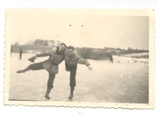 Portraits hommes patins à glace photo ancienne tampon Stalag an. 1940