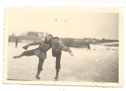 Portraits hommes patins - , à