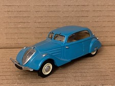 Kit résine monté peugeot 402 - kit,