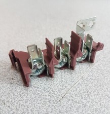 Platine fixation bornier électrique Four Whirlpool AKZ 122/MR/01  FXTM6