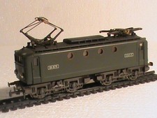 locomotive électrique HO RIVAROSSI.TYPE BB 8178/ VERTE. FONCTIONNE