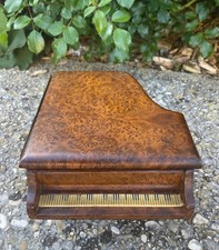 Ancienne boite musique Piano déco poupée Parisienne circa 1900 sortie grenier !