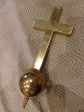 N 3/ANCIEN Décors/ CROIX/BOIS SCULPTE DORÉ /27x11cm/120 gr/religieux/eglise