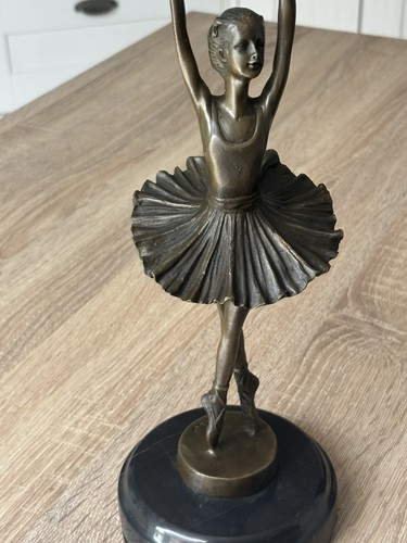 Bronze milo - (1910-1978),