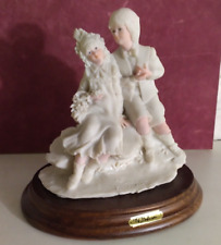 Figurine statue en Oxolyte Couple romantique Capodimonte  A. BELCARI ( Italie )