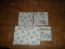 DORMA:HOUSSE DE COUETTE REVERSIBLE RETRO FLORAL ROMANTIQUE 2 PLACES +3 TAIES TBE