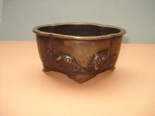 Petit Cache pot/Jardinière Bronze  Chine ou Japon - décor de Tortues