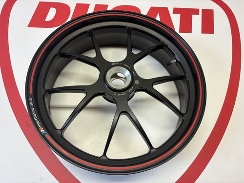 Roue arrière noire ducati - arrière,
