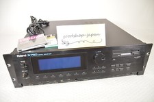 Roland S-750 Digital Sampler Rack Unit 16-bit Stereo Sampling Vintage Testé