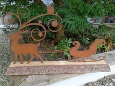 Cerf en rouille noble avec