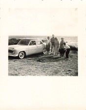 ANCIENNE PHOTOGRAPHIE COLLECTION VOITURE ANCIENNE SIMCA VEDETTE?