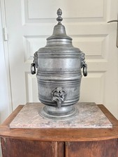 Ancien Fontaine Table Eau