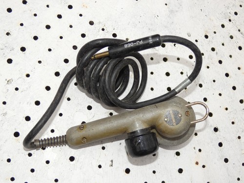 Microphone t17 signal - signal, corps