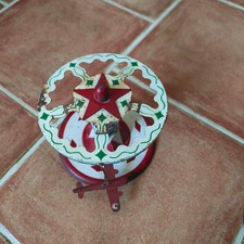 Ancien manège rouge et vert