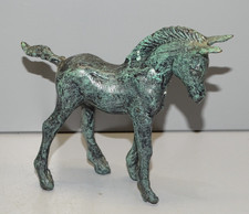 -JOLI PETIT CHEVAL BRONZE avec PATINE VERTE COLLECTION VITRINE DECO   D