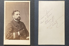 Portrait d'homme nommé Lemaître en manteau militaire de la Marine, circa 18