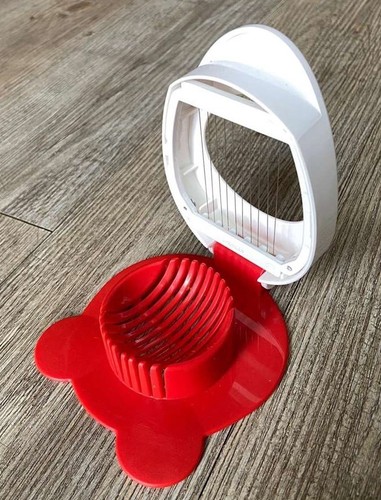 Coupe œuf tupperware - œuf,