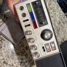 Midland 13-877 CB radio, which