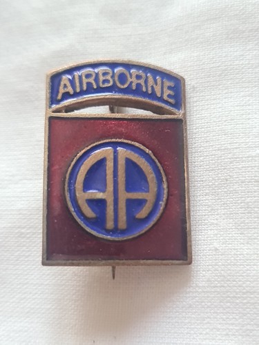 Insigne émaillé broche - insigne, ,