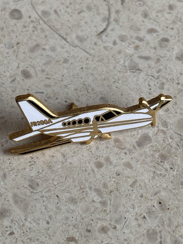Pin avion cessna 421 - pin’s, ++