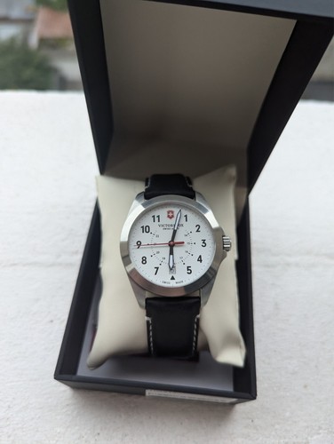 Montre victorinox swiss - montre, army